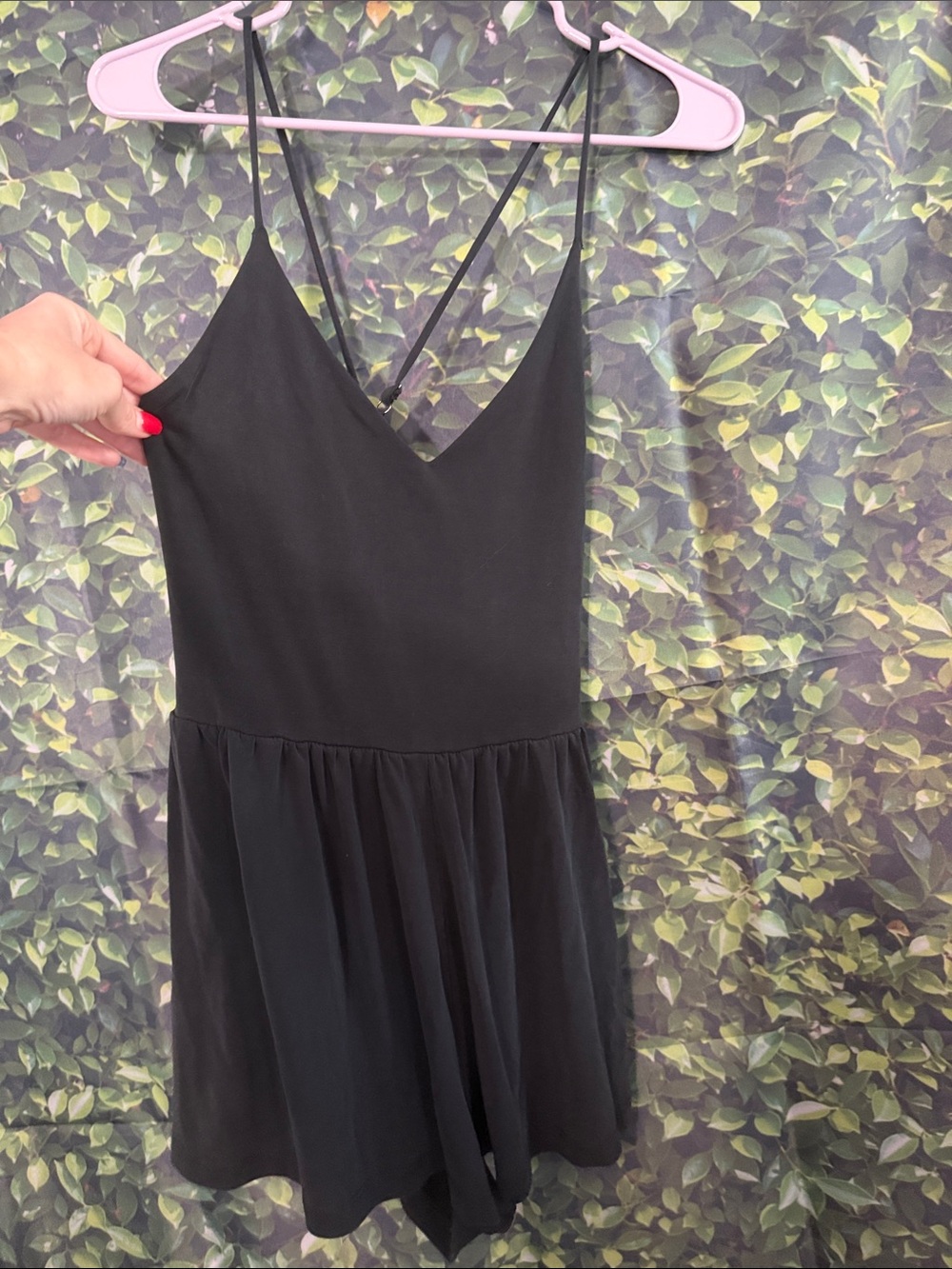 Forever 21 Black V-Neck Spaghetti Strap Romper